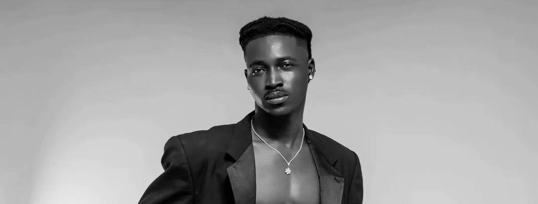 https://artistes.sn/storage/artistes/bannieres/thumbs/f053a54b-209e-49ac-8b8b-418609ed948d.jpg