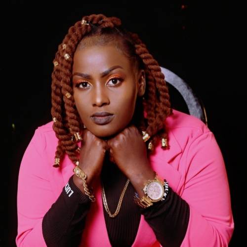 https://artistes.sn/storage/artistes/photos/thumbs/7672ea12-6c21-48e3-9a7b-a3c1c9b7100b.jpg