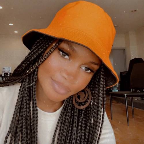 https://artistes.sn/storage/artistes/photos/thumbs/aadd17b1-98b6-427e-a6b5-160405c298d9.jpg